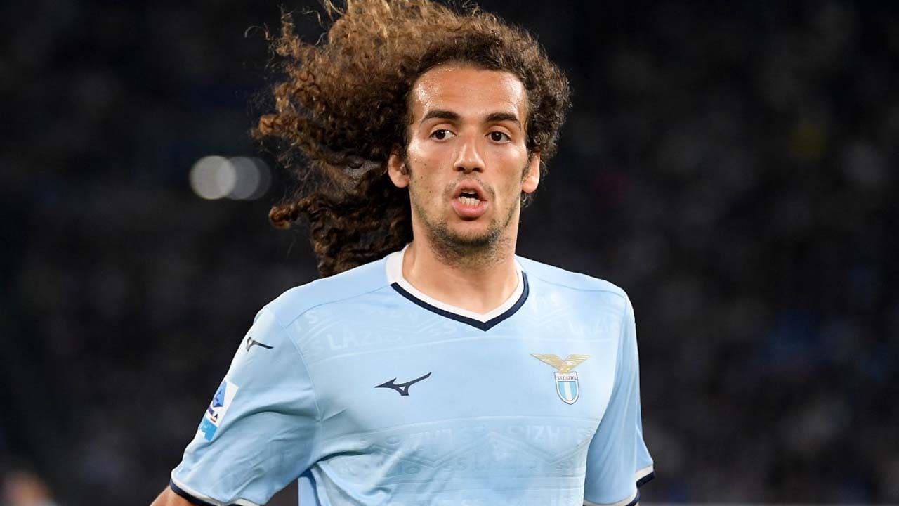 ทีมแบล็คแค็ตส์ รับทราบความชื่นชอบของเป้าหมายในเดือนมกราคม หลังจากข้อเสนอ 21 ล้านปอนด์