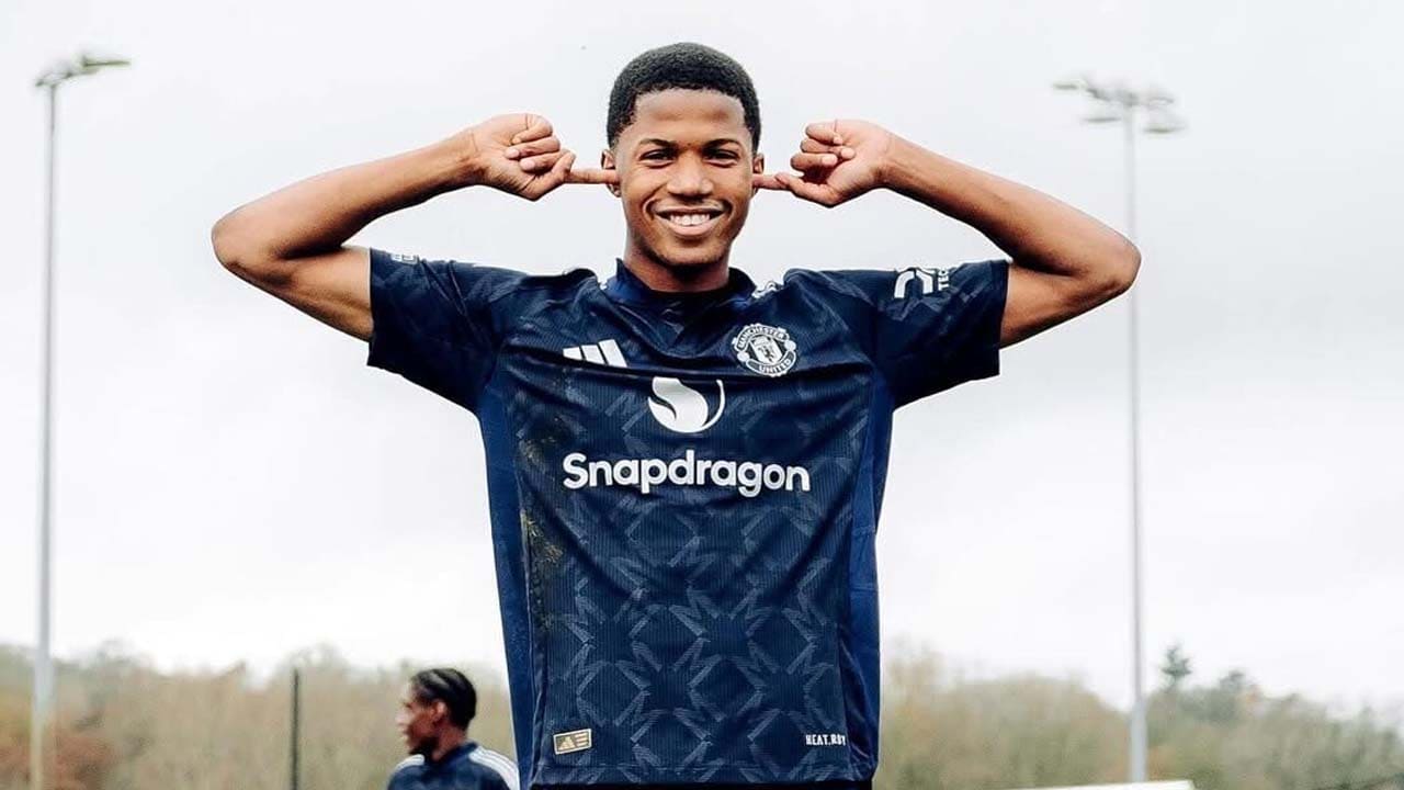 แมนยูฯ ตัดสินใจครั้งสำคัญเกี่ยวกับอนาคตของชิโด โอบิ หลังจากบอกความคิดเห็นของรูเบน อาโมริม