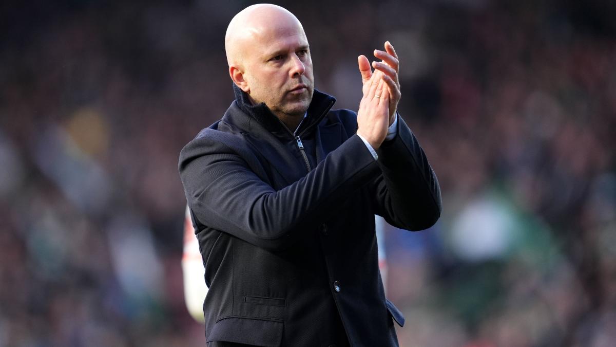 อาร์เน่ สล็อท ส่งสัญญาณว่าลิเวอร์พูลยังไม่ปิดตลาดนักเตะ ก่อนเกมคอมมิวนิตี้ ชิลด์ ท่ามกลางข่าวลือเรื่องอเล็กซานเดอร์ อิซัค – เรากำลังมองหาอยู่