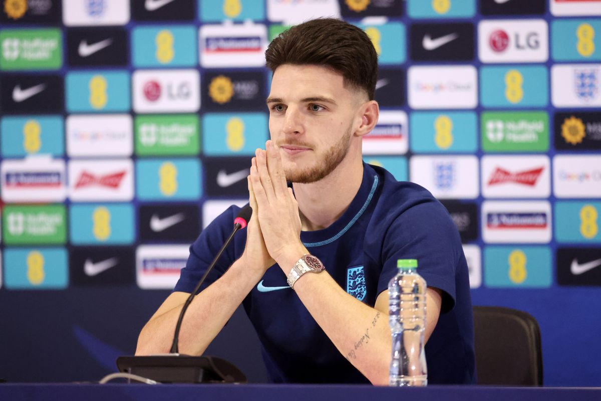 Declan Rice ฟอร์มร้อนแรงความหวังของทีมไอร์แลนด์ ทำไมถึงได้มาเป็นหนึ่งในกองหลังทีมชาติอังกฤษ การตัดสินใจครั้งนี้เกิดจากอะไร ?