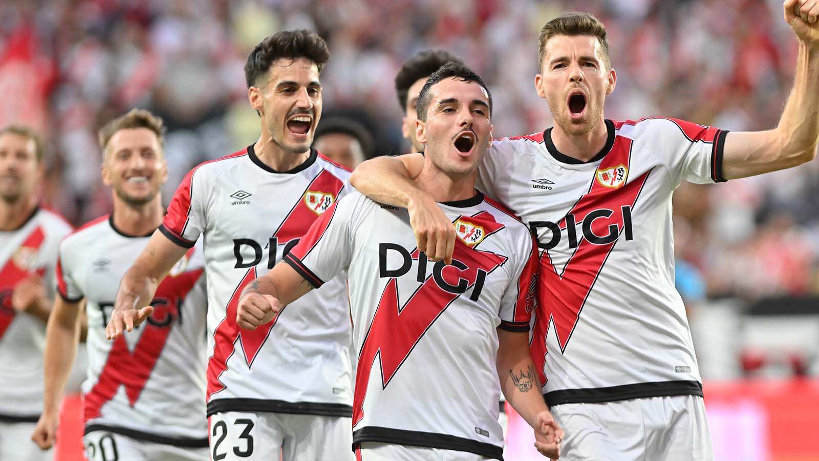 หลุยส์ เฟลิเป้ กองหลังของ ราโย บาเยกาโน่ มีข่าวเชื่อมโยงกับการย้ายไปเอซี มิลาน