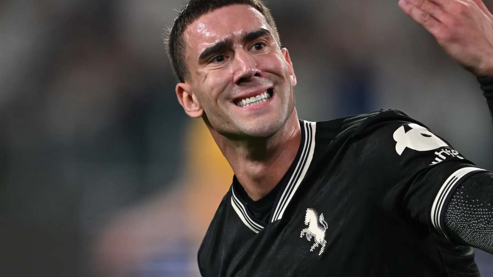 ดูซาน วลาโฮวิช การย้ายออกจากยูเวนตุสใกล้เข้ามาแล้ว หลังกองหน้าตัดสินใจ เด็ดขาดเกี่ยวกับความสนใจจากเชลซีและท็อตแนม ฮอตสเปอร์