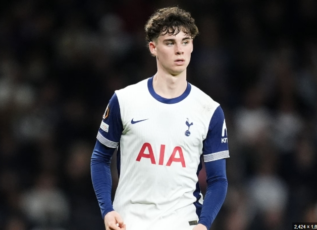 อาร์ชี เกรย์ ดาวรุ่งของท็อตแนมยกย่องสตีเวน เจอร์ราร์ด และจู๊ด เบลลิงแฮม เป็นแบบอย่างในแดนกลาง 