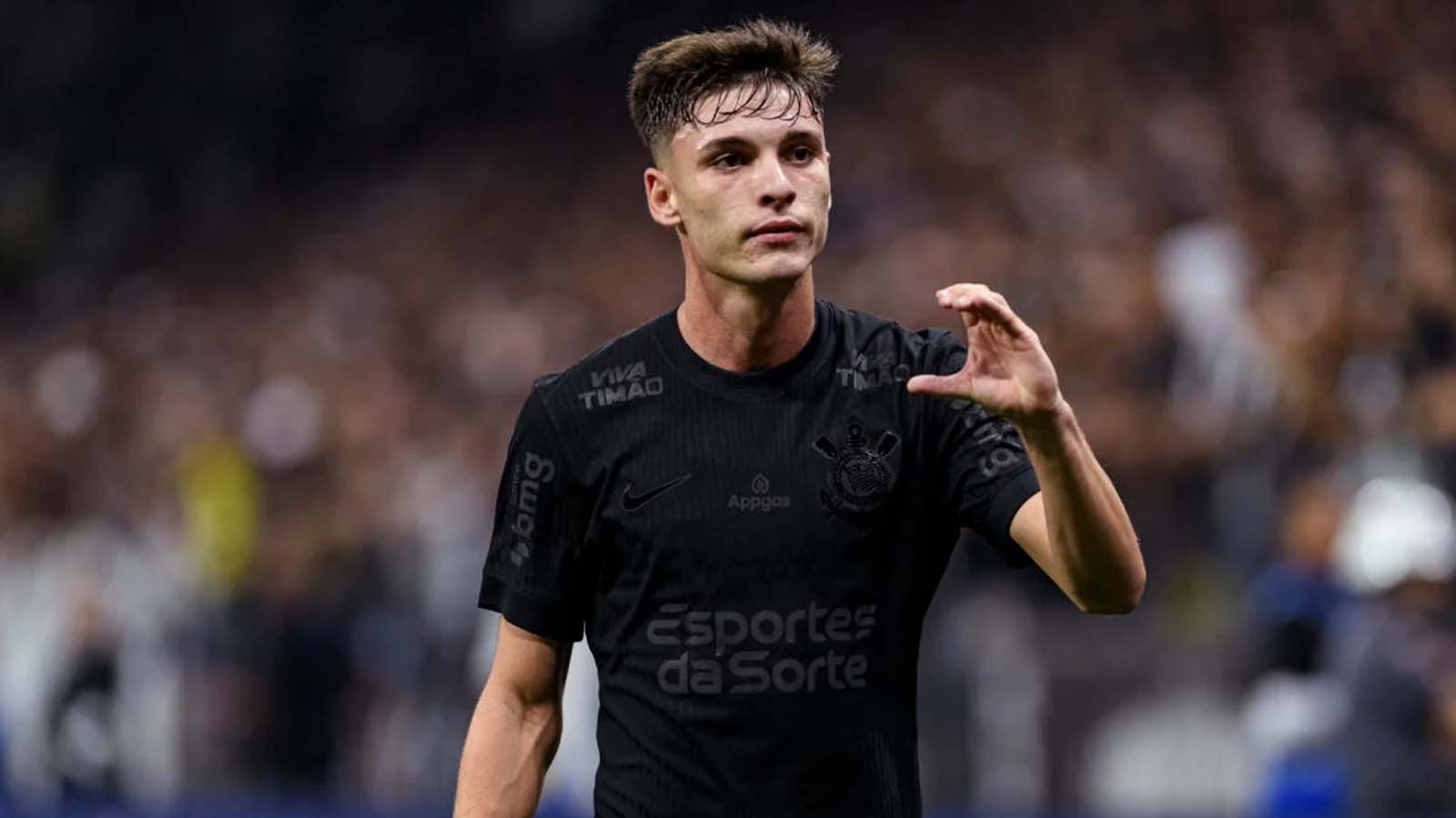 อาร์เซนอล มิดฟิลด์เปิดโอกาสย้ายไปเล่นในพรีเมียร์ลีกในอนาคต