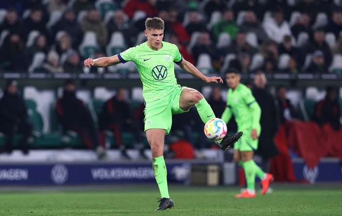 มิกกี้ ฟาน เดอ เวน ยืนยันว่าท็อตแนม ฮ็อทสเปอร์ ไม่มีอะไรต้องกลัวเมื่อต้องเผชิญหน้ากับแมนเชสเตอร์ ยูไนเต็ด ในรอบชิงชนะเลิศของยูฟ่า ยูโรปา ลีก 