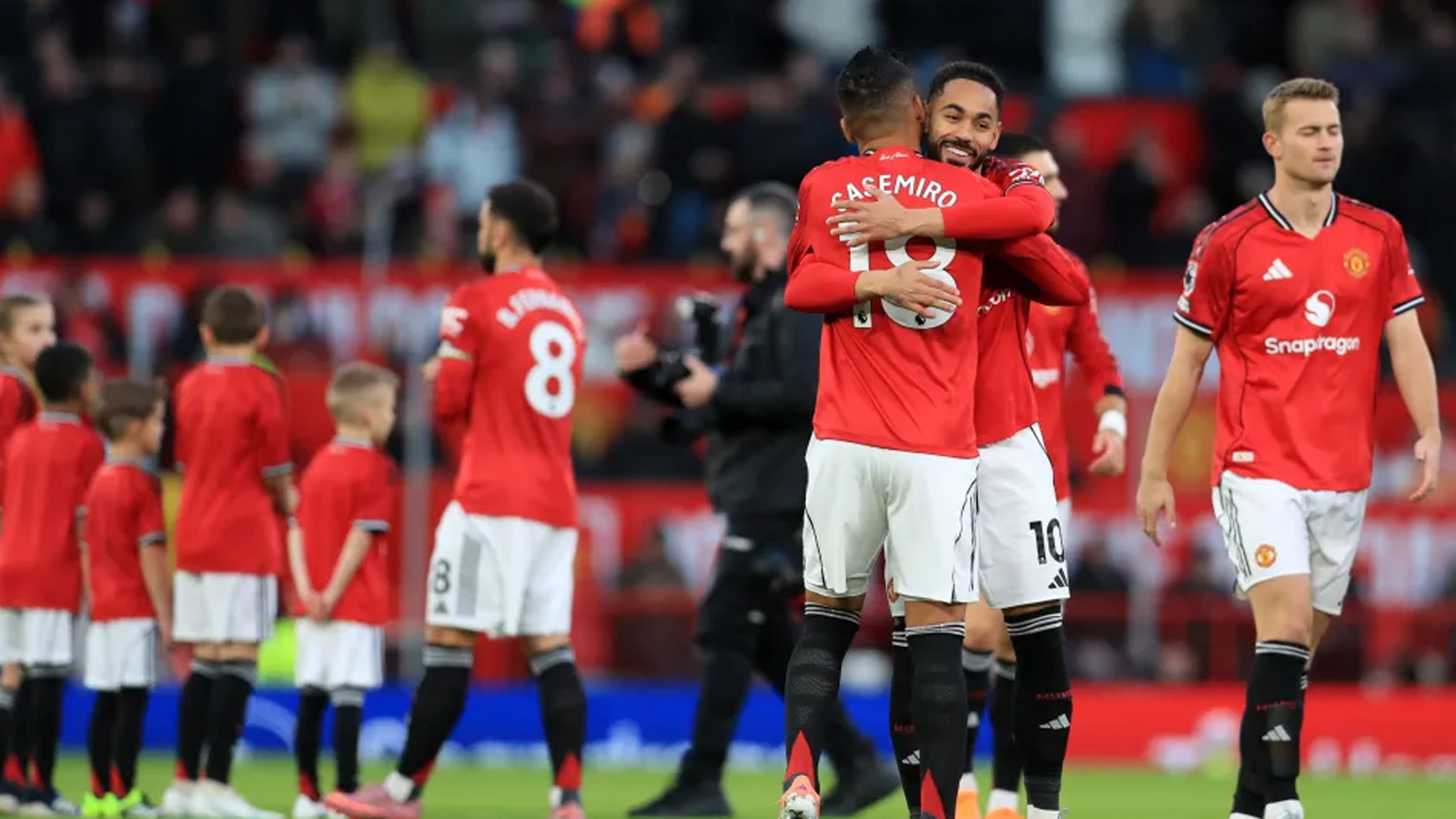 แมนเชสเตอร์ ยูไนเต็ด การตัดสินใจ เรื่องสัญญาของแฮร์รี่ แม็กไกวร์ ถูกเปิดเผย ขณะที่ทีมจากเซเรีย อา กำลังเจรจา กับกองหลังรายนี้