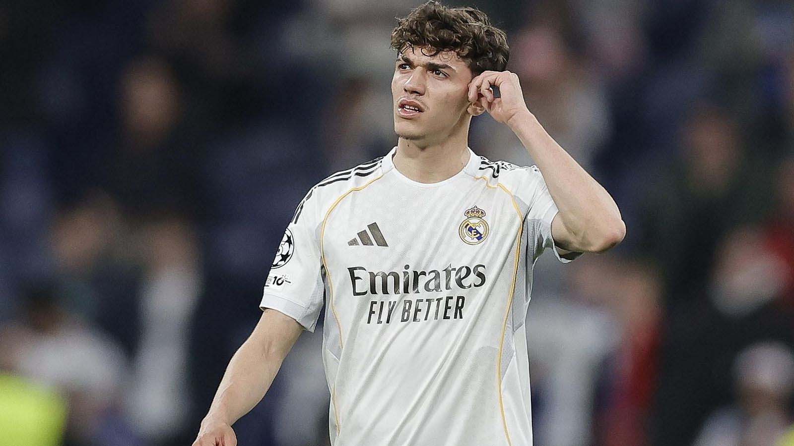 เรอัล มาดริด และบาร์เซโลนา กำลังแย่งชิงตัวนักเตะทีมชาติโมร็อกโกที่ฟอร์มตก