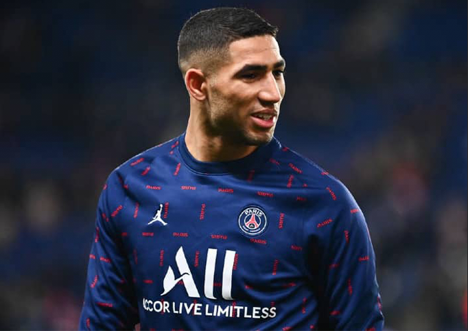 อัชราฟ ฮาคิมิ ถูกคาดหมายว่าจะคว้ารางวัลบัลลงดอร์ เหนือเพื่อนร่วมทีมปารีส แซงต์-แชร์กแมง อย่างอุสมาน เดมเบเล่ หลังจากฤดูกาลที่ยอดเยี่ยม