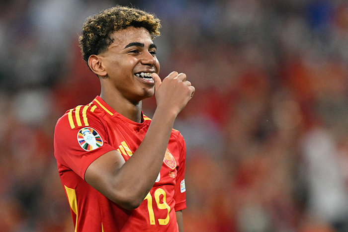 เป๊ป กวาร์ดิโอล่า กระตุ้นความอดทนต่อการเปรียบเทียบกับ ลามีน ยามาล กับ ลิโอเนล เมสซี่ ขณะที่กุนซือแมนฯ ซิตี้ เผยเบาะแสเกี่ยวกับอนาคตการเป็นโค้ช