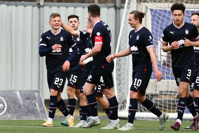 วิเคราะห์บอล ฟัลเคิร์ค vs ลิฟวิงสตัน