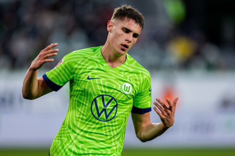 ไก่เตรียมเสริมแข้งใหม่