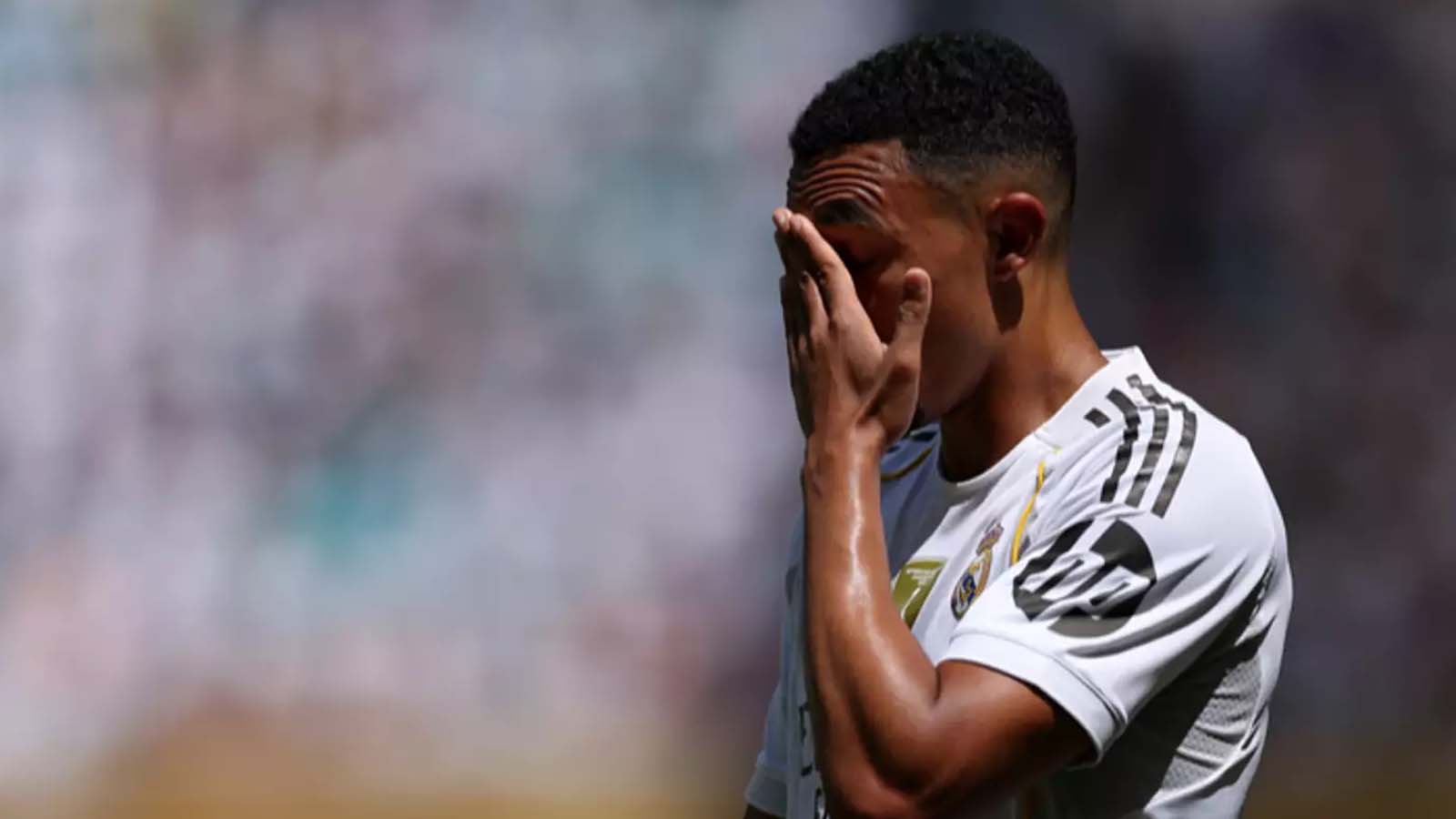 เรอัล มาดริด แบ็กขวา 4 คน เตรียมท้าชิงตำแหน่งกับอเล็กซานเดอร์-อาร์โนลด์ โดย 3 คนมาจากพรีเมียร์ลีก