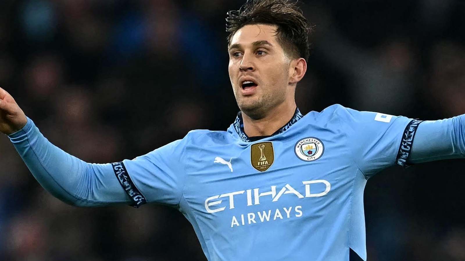 บาเยิร์น มิวนิค เปิดรับแนวคิด การเซ็นสัญญากับกองหลังมากประสบการณ์ของแมนฯ ซิตี้