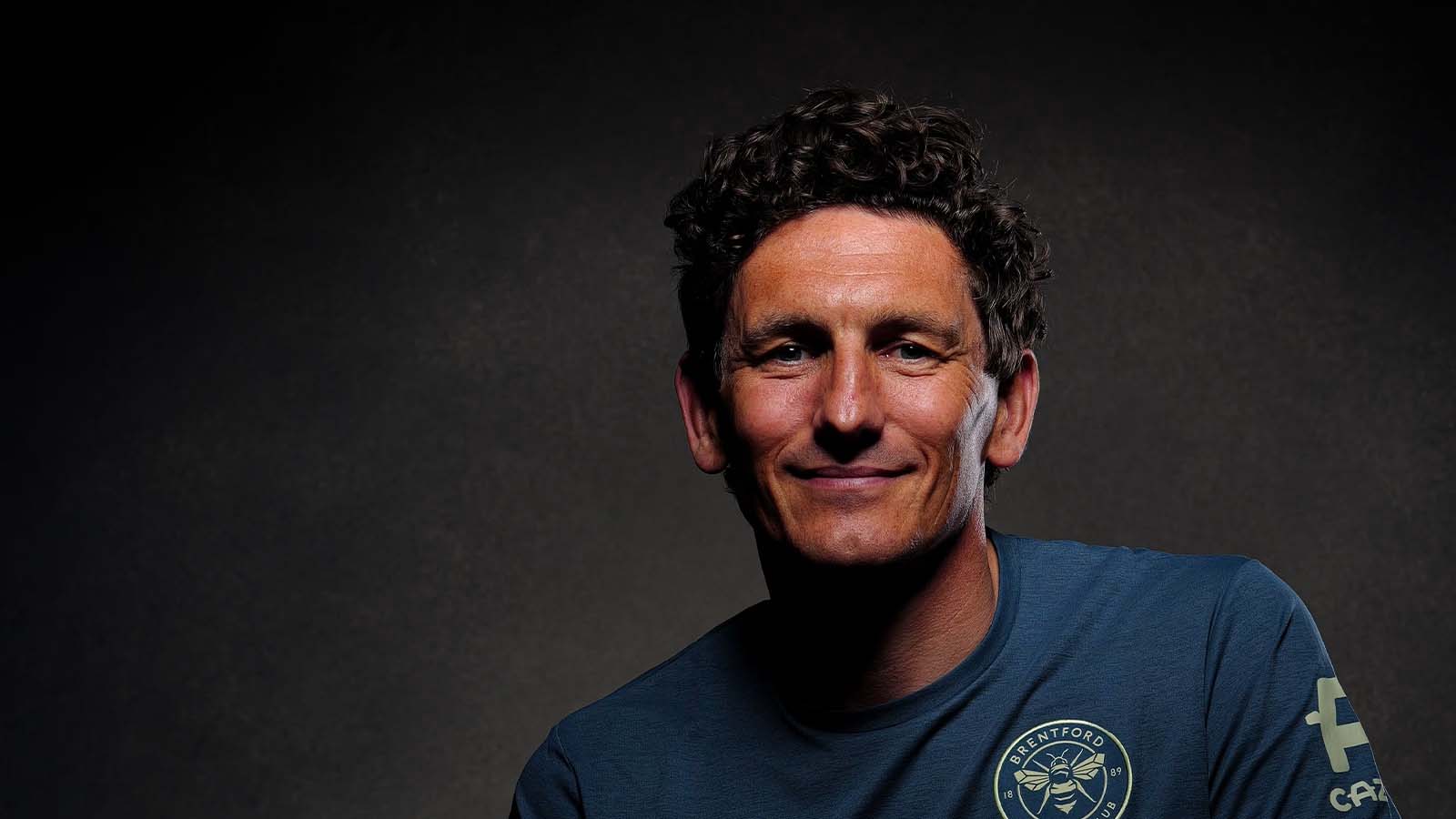 มิดฟิลด์ใกล้จะย้ายออกจากทีมเบรนท์ฟอร์ด โดยโคเวนทรี มีความคืบหน้า ในการเจรจา