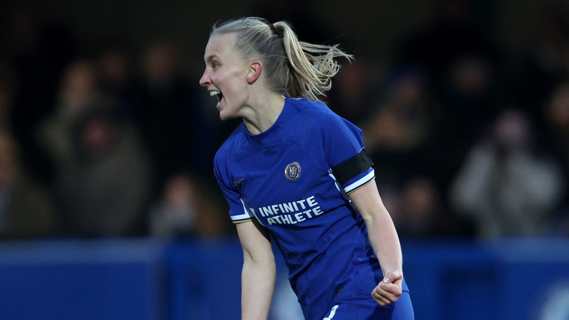 สรุปข่าว WSL: แข้งทีมชาติอังกฤษร่วมชมเกม ขณะที่ แอ็กกี้ บีเวอร์-โจนส์ ยิงอีกครั้งให้เชลซี แต่ อเลสเซีย รุสโซ และ เอลลา ทูน ไม่สามารถทำประตูได้
