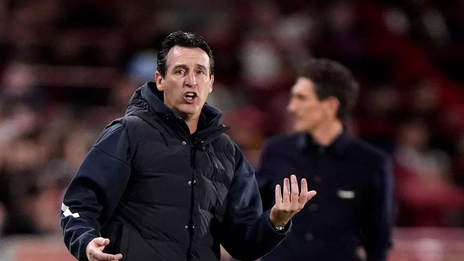 อูไน เอเมรี่ พอใจกับจุดยืนในการเซ็นสัญญานักเตะบาร์เซโลนาในเดือนมกราคม ขณะที่การแข่งขันแย่งชิงตำแหน่งแชมป์ทวีความเข้มข้นขึ้น